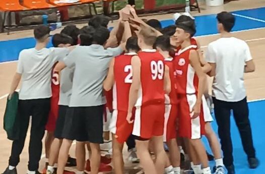 IL GRUPPO U17ECCELLENZA CEDE IL PASSO AI FORTI COETANEI DEL BASKET CECINA, ANCORA IMBATTUTI IN QUESTO INIZIO DI STAGIONE