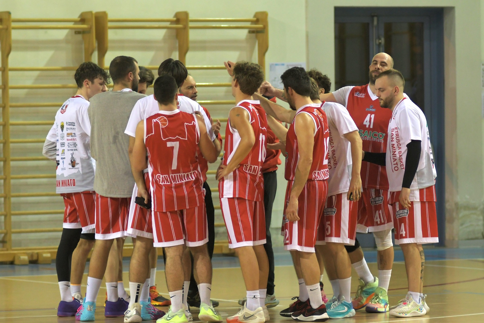 DR2 PALL. SM: IL DERBY È ANCORA BIANCOROSSO